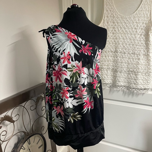 Swimsuits For All Women's Floral One Shoulder Takini Swim Top Black Size 24 - Picture 14 of 14